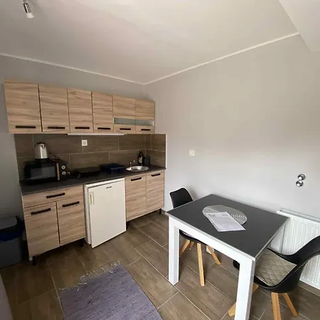 アパート Karmen Apartmanhaz *