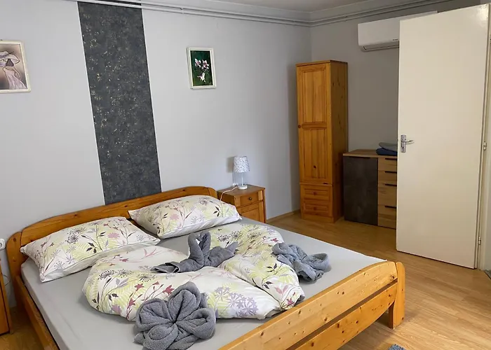 Lägenhet Karmen Apartmanhaz