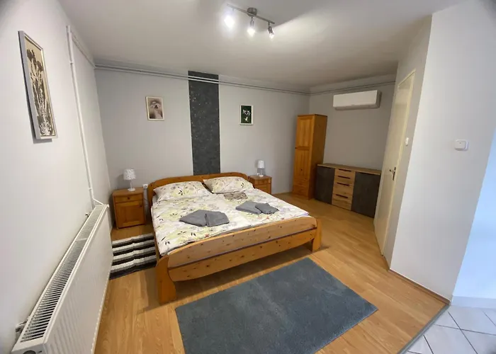Lägenhet Karmen Apartmanhaz Hévíz