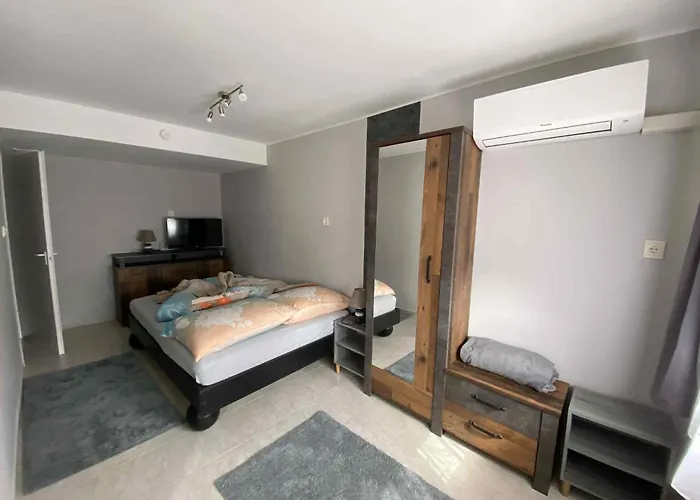 Lägenhet Karmen Apartmanhaz *