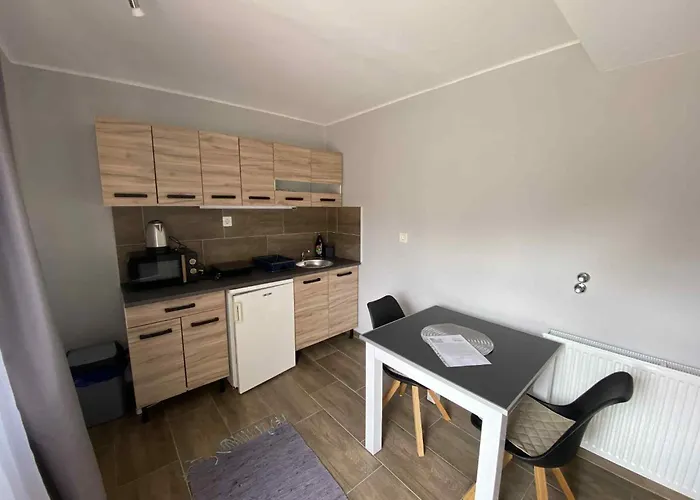 Apartment Karmen Apartmanhaz *