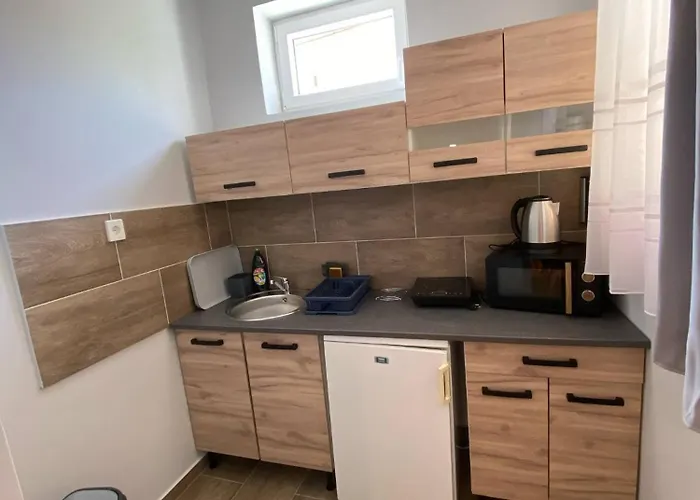 Karmen Apartmanhaz *